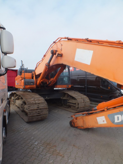 Zdjęcie przedmiotu: Koparka gąsiennicowa DOSSAN DX 530 LC-3
