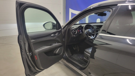 Zdjęcie przedmiotu: ALFA ROMEO Stelvio 2.0 Turbo Business Q4 aut
