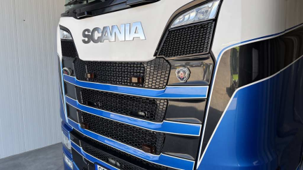 Zdjęcie przedmiotu: SCANIA S580 E6 26.0t LA 6x2 NA