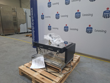 Zdjęcie przedmiotu: Кавоварка CREM EBEE-D82B-22AR 2-х групова