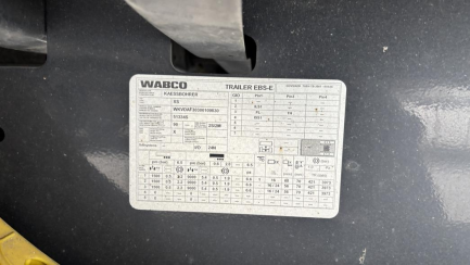 Zdjęcie przedmiotu: KAESSBOHRER MEGA Skrzyniowa