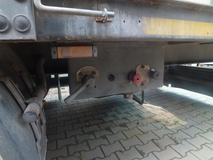 Zdjęcie przedmiotu: Przyczepa z osiami centralnymi KONAR JG6