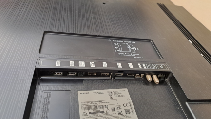 Zdjęcie przedmiotu: Телевізор Samsung QE75Q80T + IP-камера DAHUA IPC-HDW1230S-0280B-S5