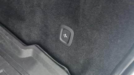 Zdjęcie przedmiotu: Volvo XC60 B4 D AWD R-Design aut