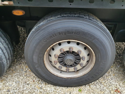 Zdjęcie przedmiotu: KOGEL S24-1 curtain semitrailer