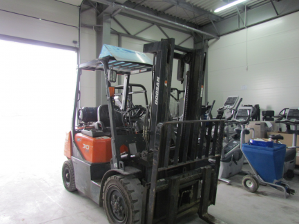 Zdjęcie przedmiotu: W&oacute;zek widłowy Doosan G30G LP