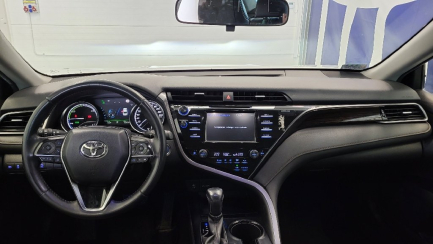 Zdjęcie przedmiotu: Toyota Camry 2.5 Hybrid Comfort CVT