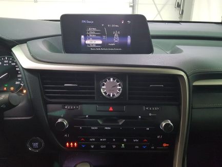 Zdjęcie przedmiotu: Lexus RX200T