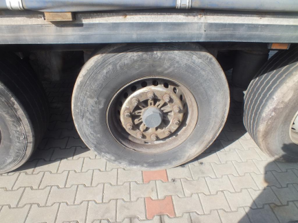 Zdjęcie przedmiotu: KRONE SD Curtain trailer