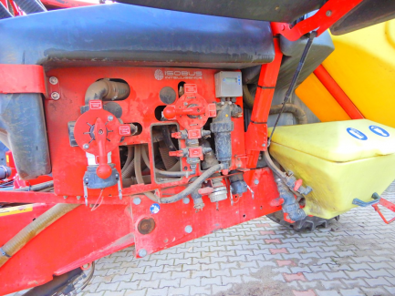 Zdjęcie przedmiotu: KVERNELAND GROUP IXTRACK C60 trailed sprayer