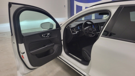 Zdjęcie przedmiotu: Volvo V60 B3 B Momentum Core aut