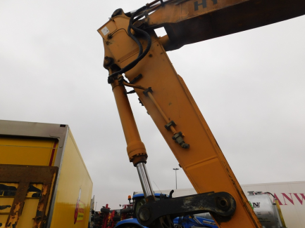 Zdjęcie przedmiotu: Hyundai Heavy Industries CO tracked excavator. LTD. R500LC - 7A