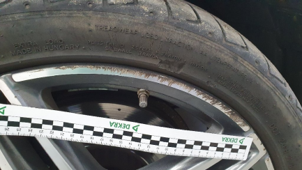 Zdjęcie przedmiotu: Mercedes-benz E220 d 4-Matic 9G-TRONIC