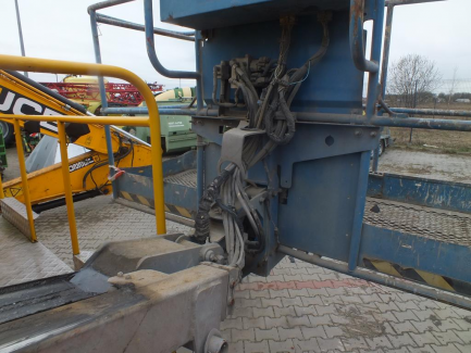 Zdjęcie przedmiotu: GENIE Z 135/70 articulated petrol platform