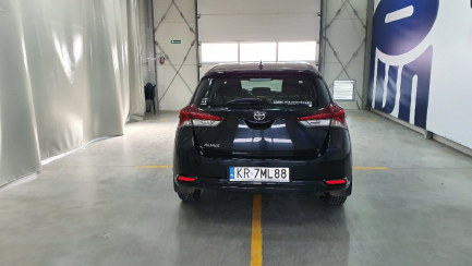 Zdjęcie przedmiotu: Toyota Auris Hatchback