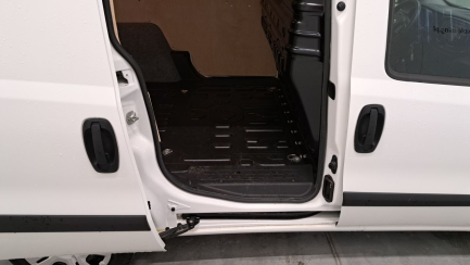 Zdjęcie przedmiotu: Fiat Doblo Cargo 1.6 M-jet E6d 2.5t SX