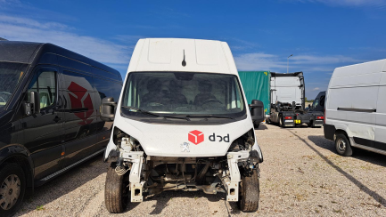 Zdjęcie przedmiotu: Peugeot BOXER 435 2.2 BlueHDi E6.2 3.5t L3H3 Pro