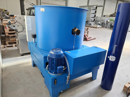 Zdjęcie przedmiotu: Brykieciarka hydrauliczna POR OSCAR 9,3 kW