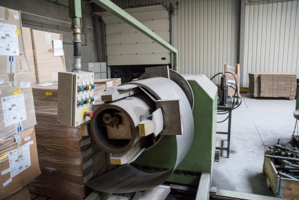 Zdjęcie przedmiotu: Technological line for the production of SICODAN condensers CONDENSER line