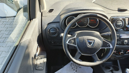 Zdjęcie przedmiotu: Dacia Lodgy 1.6 SCe Laureate S&S