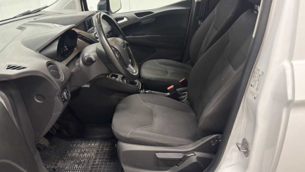 Zdjęcie przedmiotu: Ford Transit Courier 1.5 TDCi E6.2 1.8t Trend