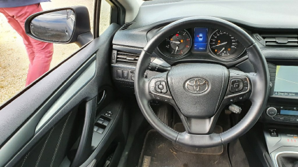 Zdjęcie przedmiotu: Toyota Avensis 2.0 D-4D Premium