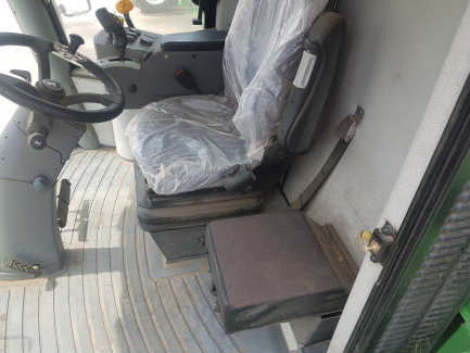 Zdjęcie przedmiotu: Kombajn Zbożowy John Deere W 330 Z HEDEREM I STOŁEM DO RZEPAKU