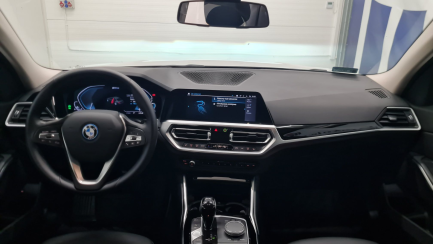 Zdjęcie przedmiotu: Bmw 330e aut