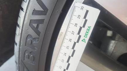 Zdjęcie przedmiotu: Jaguar XF 2.0 D200 mHEV AWD HSE
