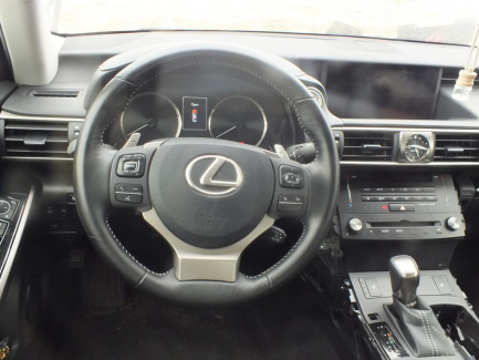 Zdjęcie przedmiotu: Lexus IS300
