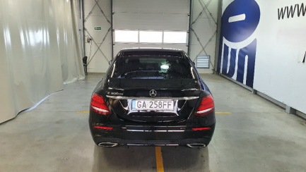 Zdjęcie przedmiotu: Mercedes-benz E 300