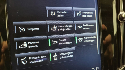 Zdjęcie przedmiotu: Volvo S90 D4 Momentum aut Oświadczenie o utracie DR