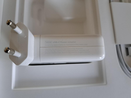 Zdjęcie przedmiotu: Apple MacBook Pro 16'' M1 Pro (10-core CPU)/32GB/512GB SSD/GPU M1 Pro (16-core) (Silver) [Manufacturer Code: Z14Y0001K] + Green Cell 8858X T54FJ Battery Dell Latitude E5520 E5420 E6420 E6430 E6520 E6530 (DE04)