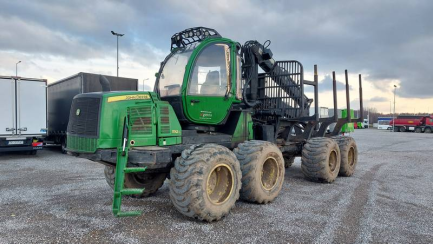 Forwarder John Deere 1110E