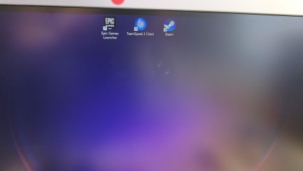 Zdjęcie przedmiotu: Zestaw komputerowy: Komputer stacjonarny Intel Core i5-12400F, RTX 5060, 32GB, 2TB M2, WIN 11 Pro + Monitor LED 27" AOC 27G4X + Słuchawki + Klawiatura  + Myszka 