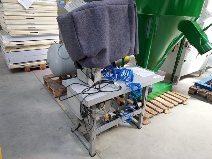 Zdjęcie przedmiotu: Взуття швейна машина C.M.C.I. FC05