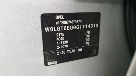 Zdjęcie przedmiotu: Opel Insignia 2.0 T Cosmo aut EU6 A Hatchback 13-17