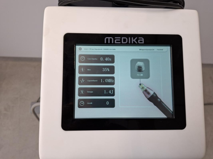 Zdjęcie przedmiotu: Urządzenie kosmetyczne MEDICA RFRAX