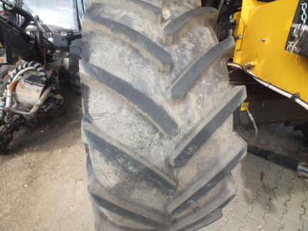 Zdjęcie przedmiotu: Kombajn zbożowy NEW HOLLAND TC 5.80 479 + header NEW HOLLAND 17 + w&oacute;zek