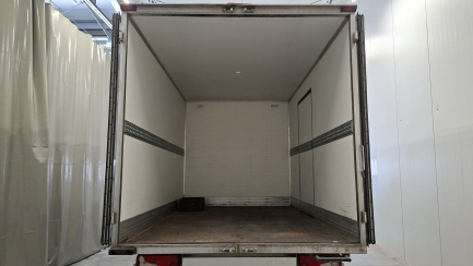 Zdjęcie przedmiotu: MERCEDES-BENZ/IGLOPOL SPRINTER E6 3.5t