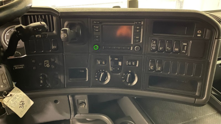 Zdjęcie przedmiotu: SCANIA R450 SCR E6 19.0t LA 4x2 HNA Topline