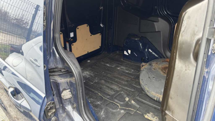 Zdjęcie przedmiotu: Ford Transit Courier 1.0 Trend E6 1.8t Oświadczenie o utracie DR