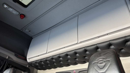Zdjęcie przedmiotu: SCANIA S580 E6 26.0t LA 6x2 NA