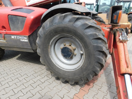 Zdjęcie przedmiotu: Manitou BF telescopic loader, 44158 Ancenis Cedex France MT 1740 SLT