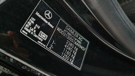 Zdjęcie przedmiotu: Mercedes-benz E 220 Sedan