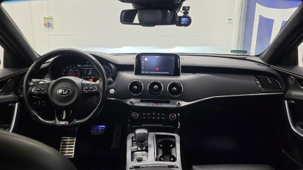 Zdjęcie przedmiotu: Kia Stinger 2.0 T-GDI GT Line