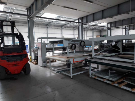 Zdjęcie przedmiotu: Line for gluing mattresses D&D System / DUEEFE-APER / BELLUSSI -AX-R + AX-L / NT / AXPRL