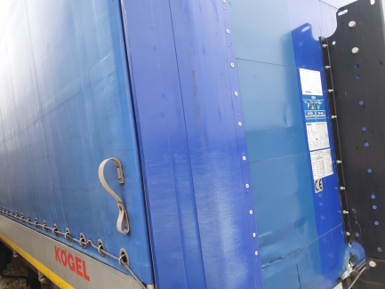 Zdjęcie przedmiotu: KOGEL S24-1 curtain semitrailer