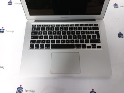 Zdjęcie przedmiotu: Notebook / Laptop Apple MacBook Air 13" Intel Core i5 1.8 GHz, 8 GB RAM, 128 GB SSD - silver, product code MQD32ZE/A