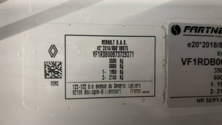 Zdjęcie przedmiotu: Renault Master 2.0 dCi L3 Extra E6e 3.5t